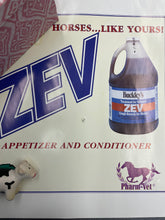 Buckley's ZEV Horses & Dogs Cough Remedy supports a horse's  & dogs respiratory system.